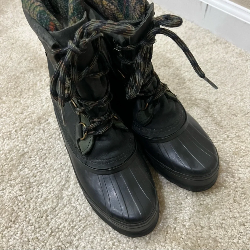 Sorel Women Lace Up Mid Calf Winter Snow Boots Green Plaid Suede Rubber Size 6,